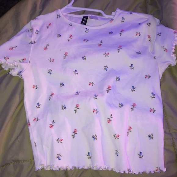 clothes - Picture 1 of 10